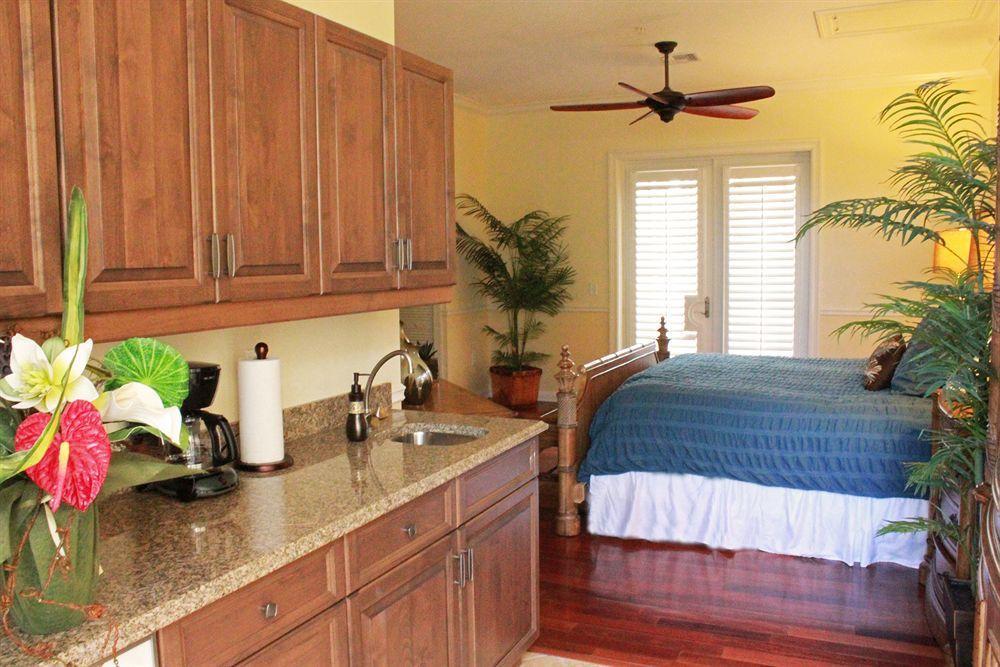Key West Harbour Oceanfront Suites Ngoại thất bức ảnh